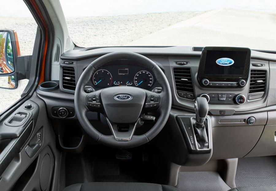 Торпедо Ford Transit Custom Trend 2017 года  (WW) (фото 13 из 30)